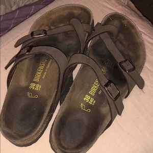 Brown birkenstocks